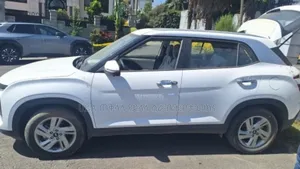 Hyundai Creta 2024 Ivory