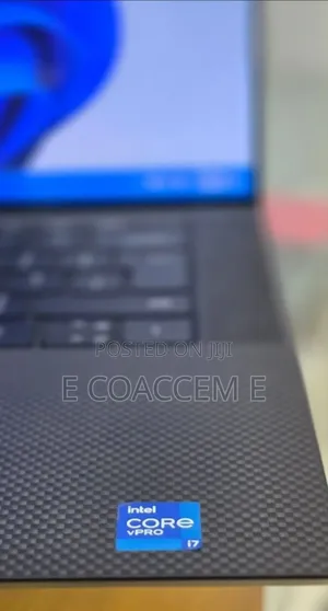 New Laptop Dell Precision 5560 16GB Intel Core i7 SSD 512GB