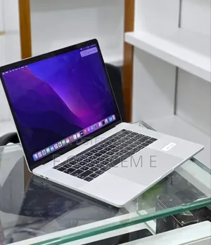 New Laptop Apple MacBook 2016 16GB Intel Core i7 SSD 256GB