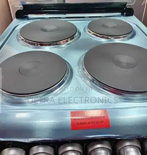 Delta Europe 4-Burner Oven Cooker, Likely a Compact Electric