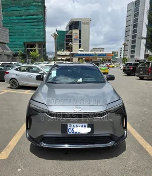 New Toyota bZ4X 2024 Gray