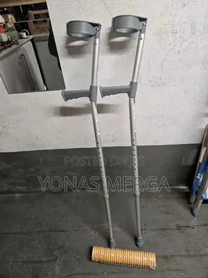 Crutches - Short Healthcare三匍suit User/Available in D/T Lengths