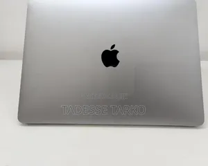 New Laptop Apple MacBook Pro 2017 8GB Intel Core i5 SSD 128GB