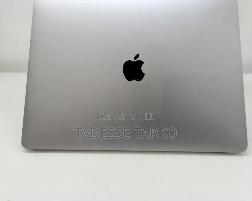 New Laptop Apple MacBook Pro 2017 8GB Intel Core i5 SSD 128GB