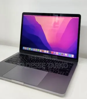 New Laptop Apple MacBook Pro 2017 8GB Intel Core i5 SSD 128GB
