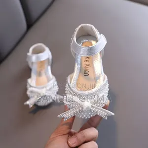 Mk- 0553 Girls Pearl Decor Princess Sandals