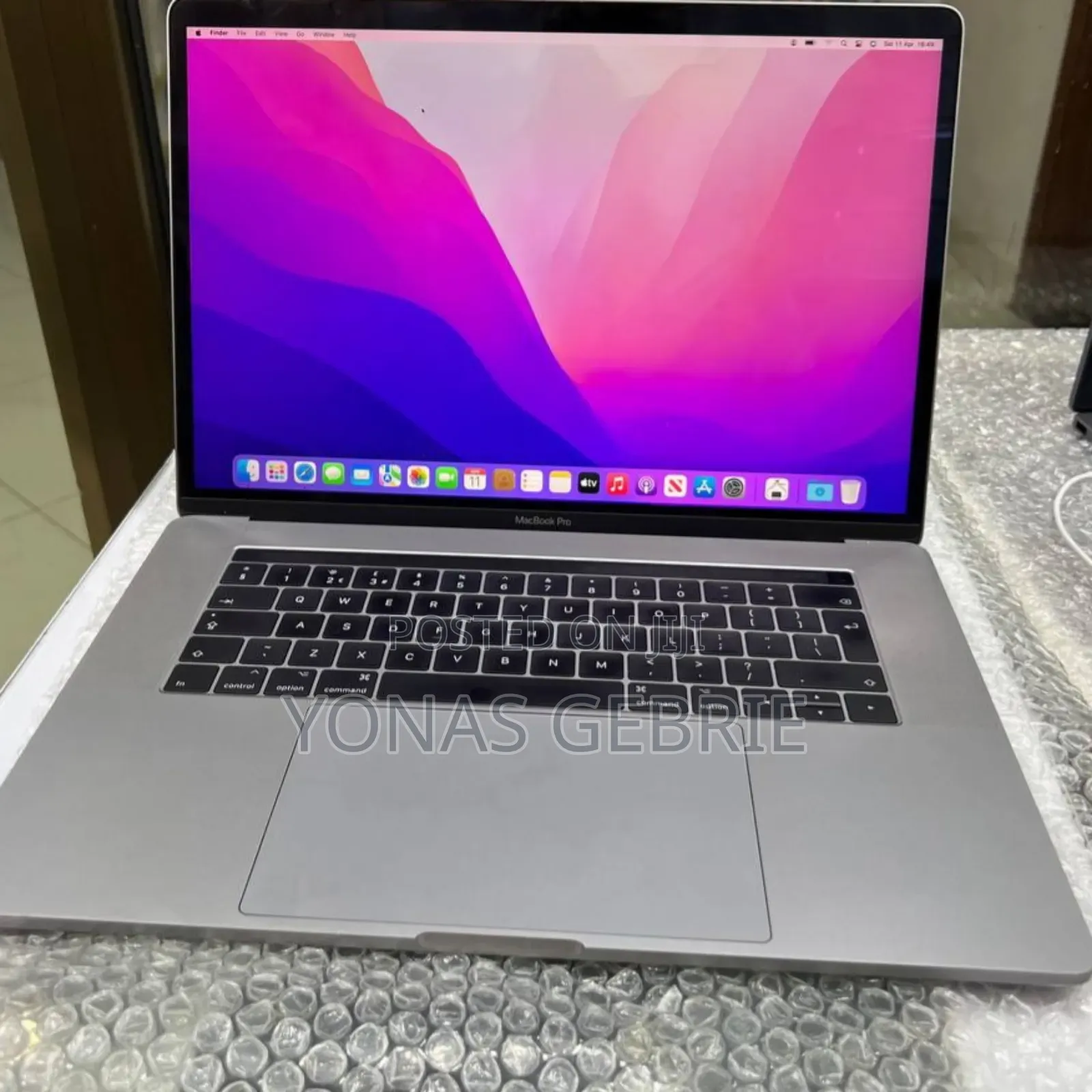 New Laptop Apple MacBook 16GB Intel Core i7 SSD 512GB