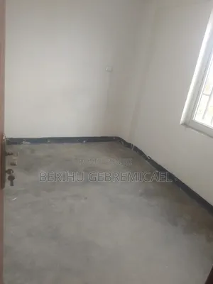 3bdrm Condo in አያት, Bole for rent