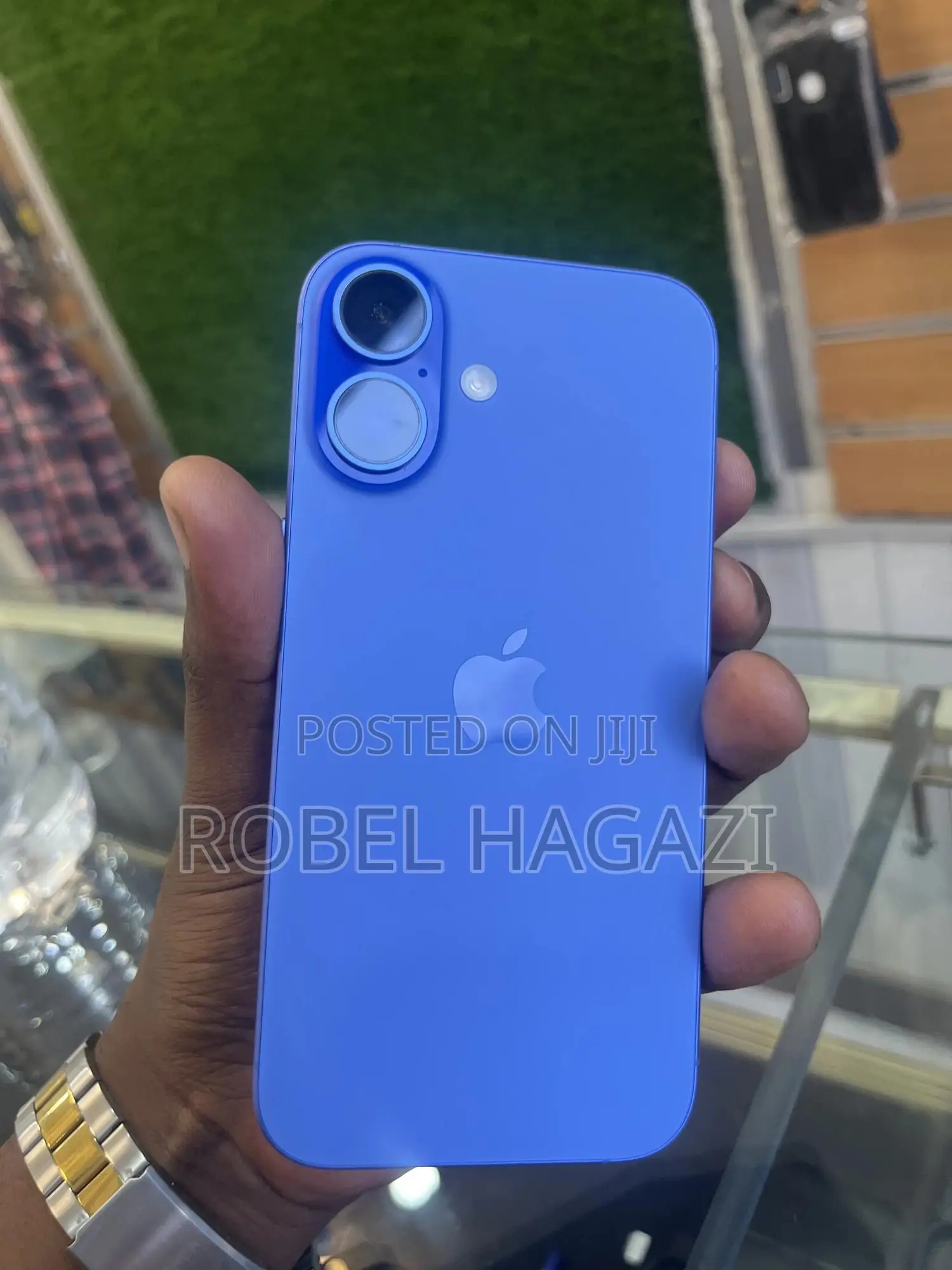 New Apple iPhone 16 128 GB Blue