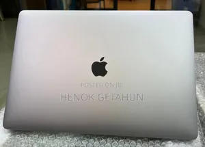 New Laptop Apple MacBook Pro 2017 16GB Intel Core i7 SSD 512GB