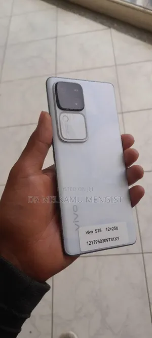 New Vivo S17 256 GB Gray