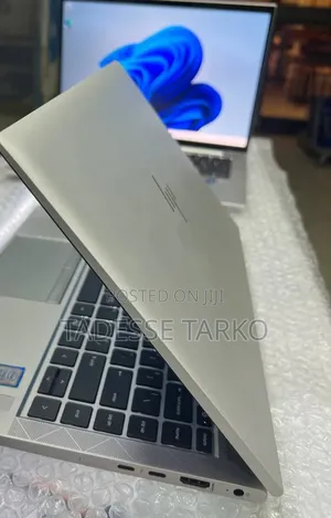 New Laptop HP EliteBook 840 G8 16GB Intel Core i5 SSD 512GB