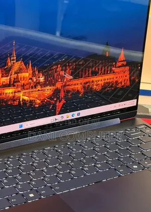 New Laptop Lenovo Yoga 9i 16GB Intel Core Ultra 7 SSD 512GB
