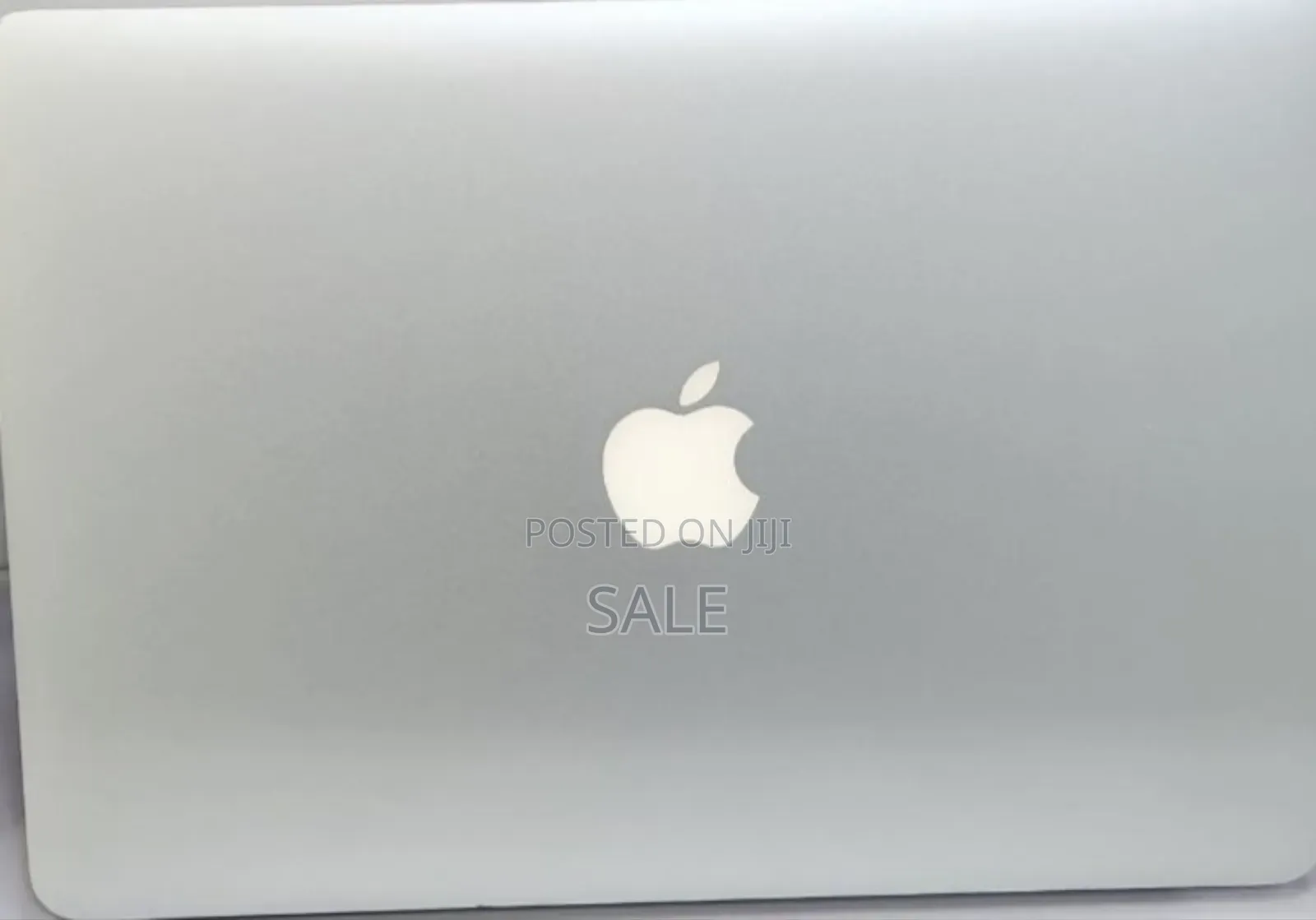 New Laptop Apple MacBook Pro 2017 8GB Intel Core i5 SSD 256GB