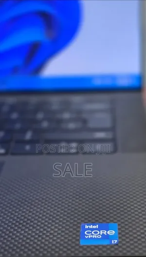 New Laptop Dell Precision 5560 16GB Intel Core i7 SSD 512GB