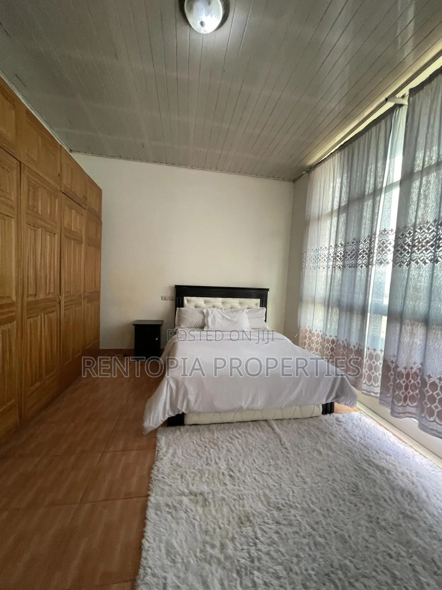 Furnished 6bdrm House in Bole for rent