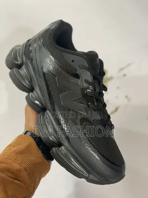 New Balance 2000 Triple Black (The Ultimate Y2k Inspired Sneakers)