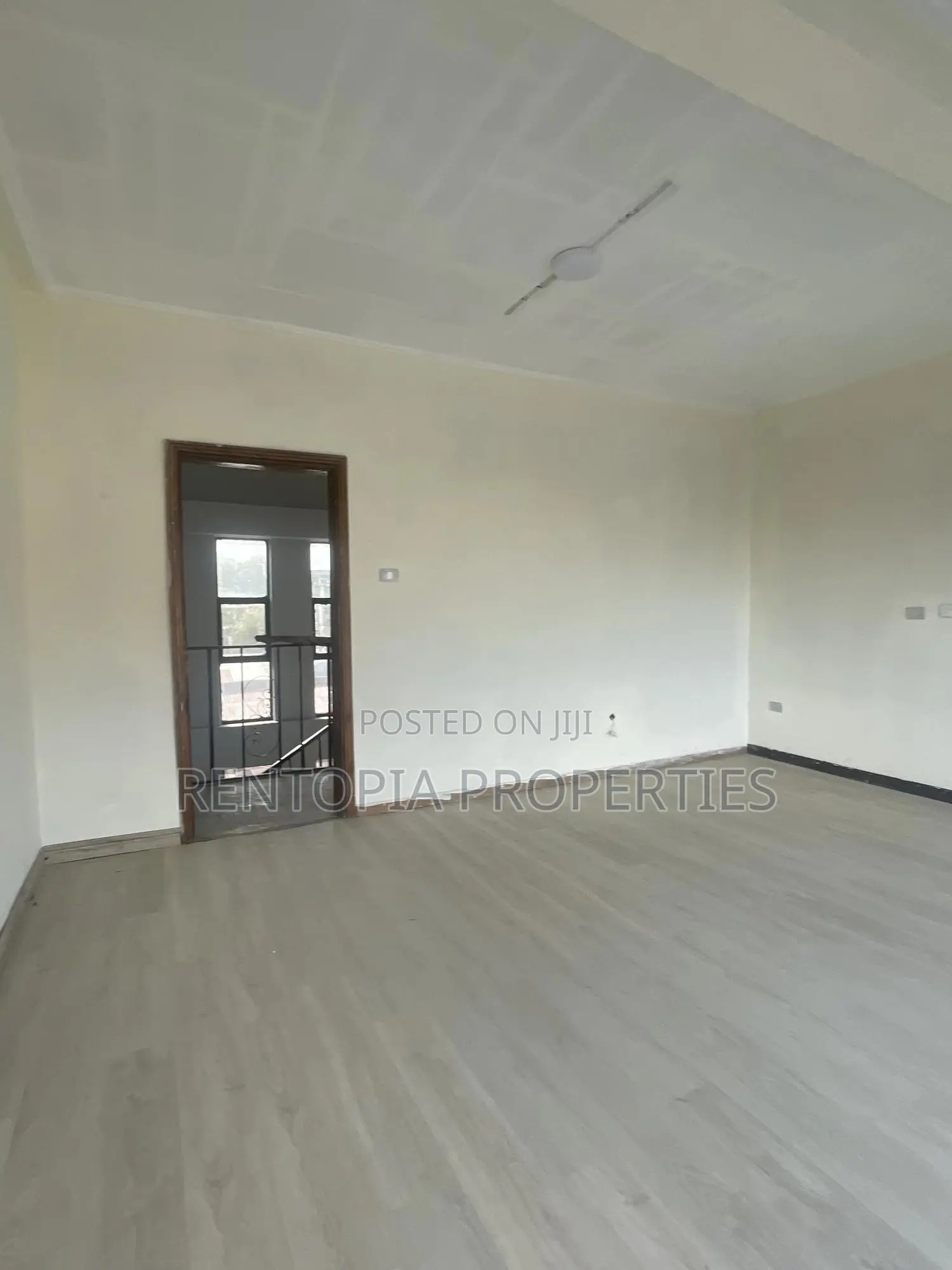Commercial Space for Rent at Bole