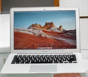 New Laptop Apple MacBook Air 2015 8GB Intel Core i5 SSD 128GB