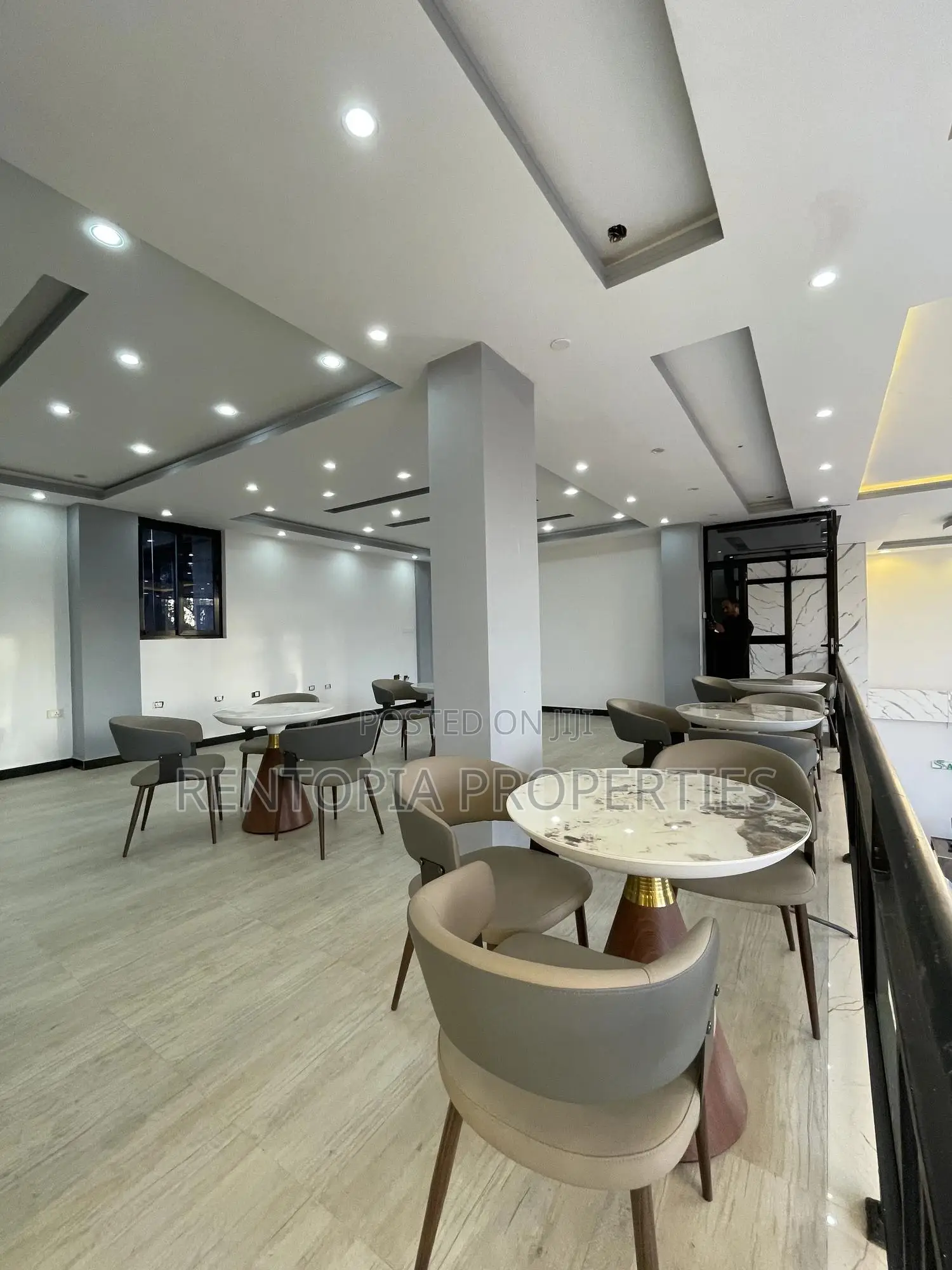 Cafe Restaurant for Rent! At 22