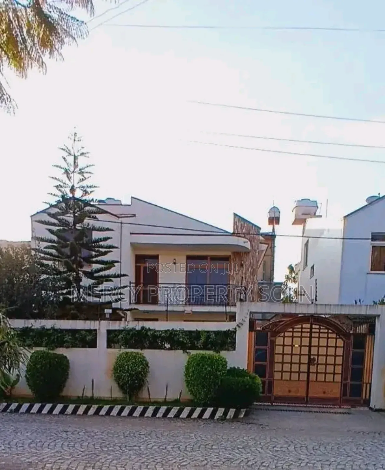 Furnished 5bdrm House in Bole for sale