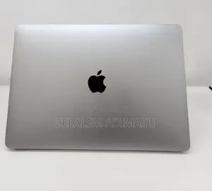 New Laptop Apple MacBook Pro 2017 8GB Intel Core i7 SSD 128GB