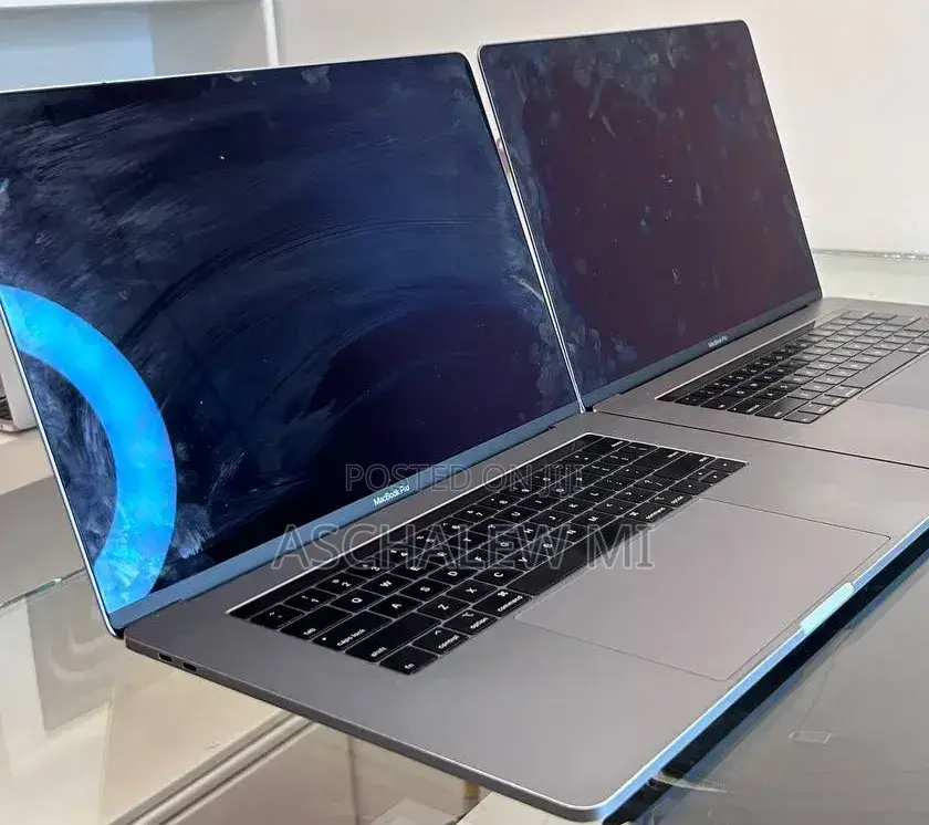 New Laptop Apple MacBook Pro 2018 16GB Intel Core i7 SSD 512GB