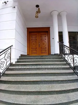 8bdrm House in Amazing House, Kirkos for sale