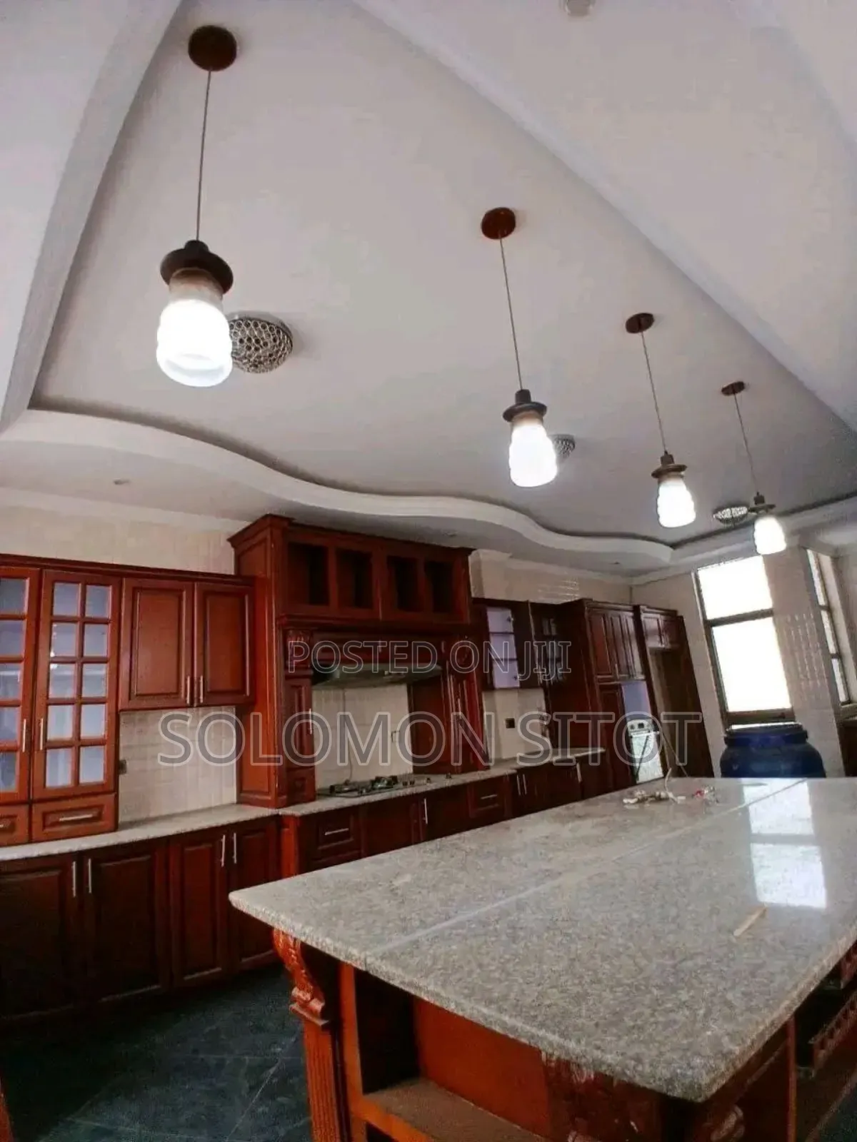 8bdrm House in Amazing House, Kirkos for sale