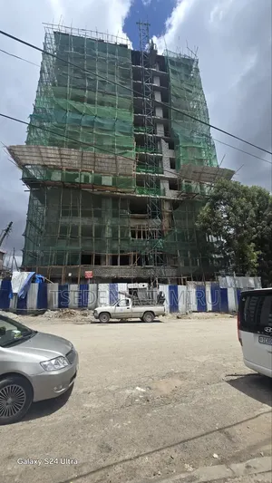 ከእኛ ቤት ሲገዙ በነፃ ዓለምን መብረር ይፈልጋል