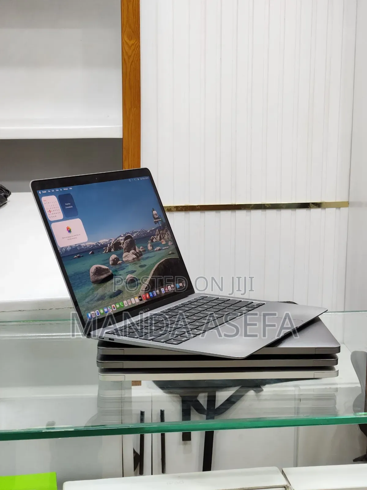 New Laptop Apple MacBook Air 2020 M1 8GB Apple M1 SSD 256GB