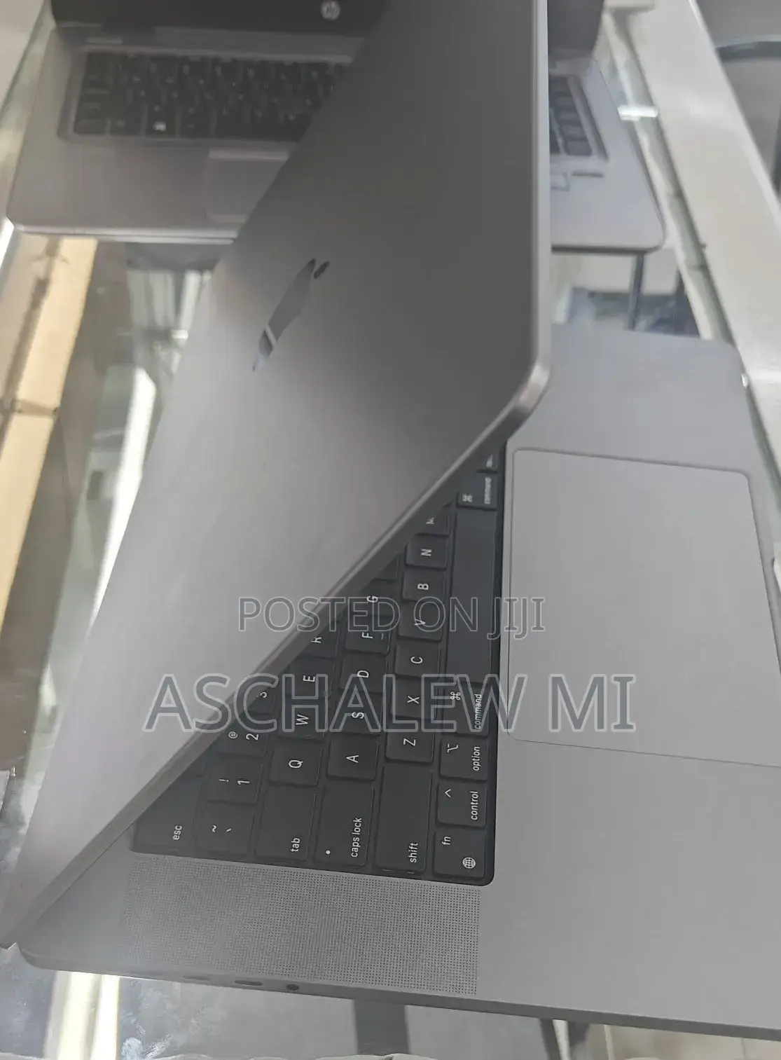 New Laptop Apple MacBook Pro 2021 M1 32GB Apple M1 Max SSD 1T