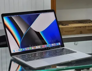 New Laptop Apple MacBook Pro 2019 16GB Intel Core i7 SSD 512GB