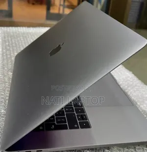 New Laptop Apple MacBook Pro 2017 16GB Intel Core i7 SSD 512GB