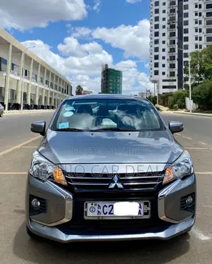 Mitsubishi Attrage 2022 Gray