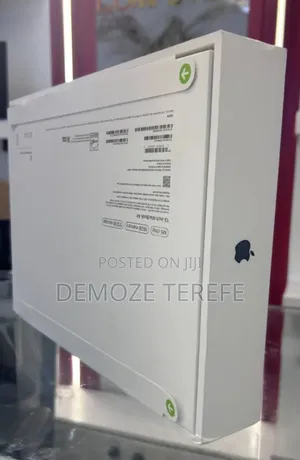 New Laptop Apple MacBook Air 2026 M5 13-inch 16GB Apple M5 SSD 512GB