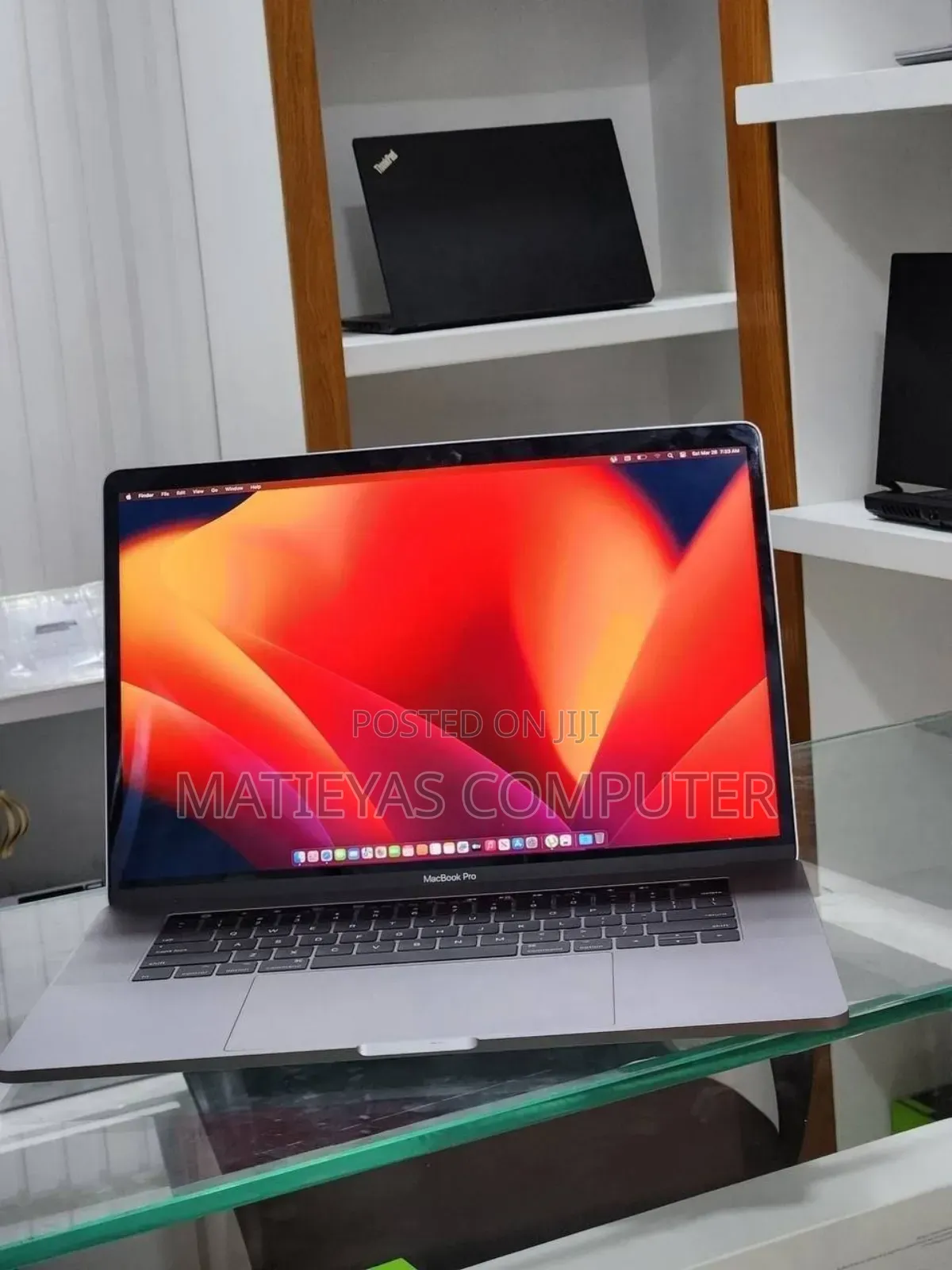 New Laptop Apple MacBook Pro 2017 16GB Intel Core i7 SSD 512GB