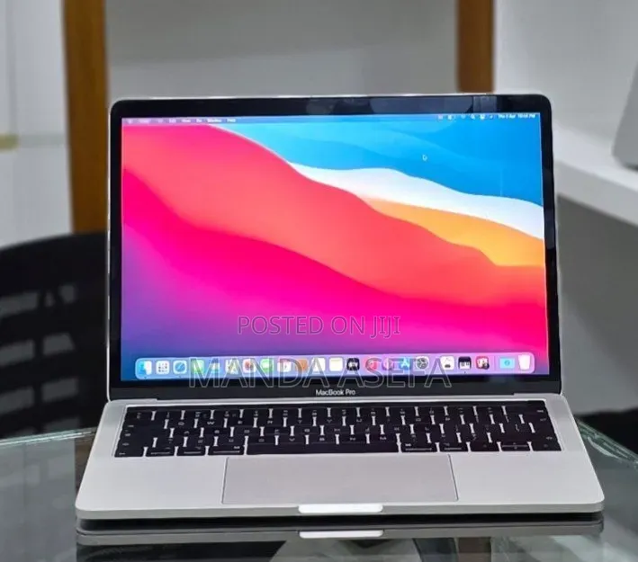 New Laptop Apple MacBook Air 2019 16GB Intel Core i7 SSD 256GB
