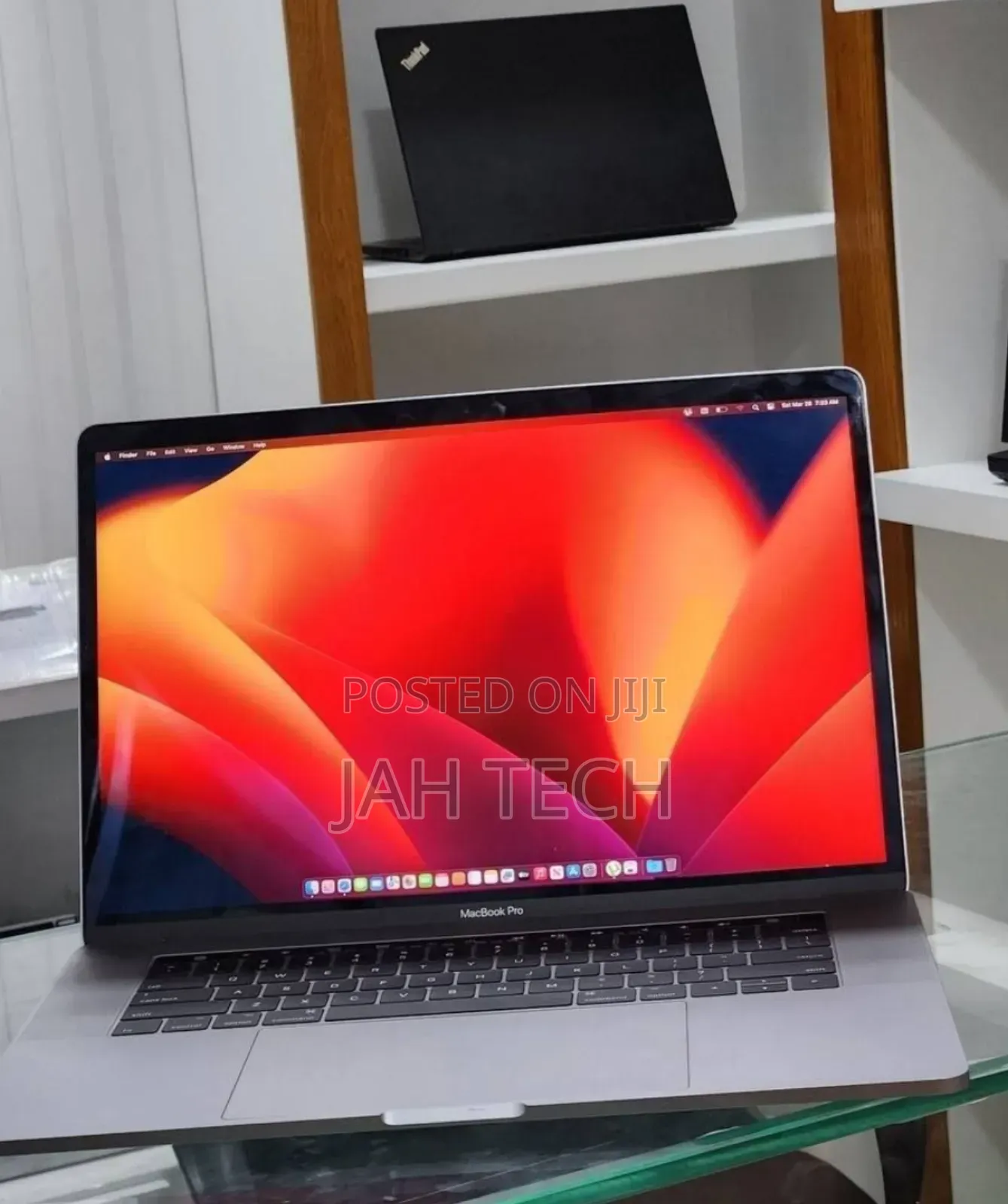 New Laptop Apple MacBook Pro 2017 16GB Intel Core i7 SSD 512GB