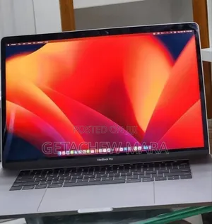 New Laptop Apple MacBook Pro 2017 16GB Intel Core i7 SSD 512GB