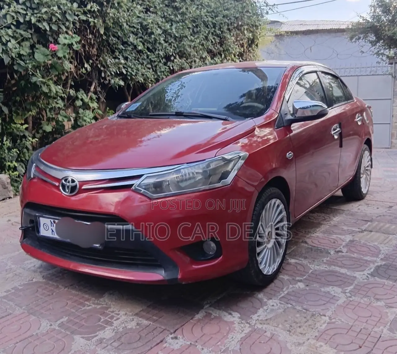 Toyota Yaris 2013 Red
