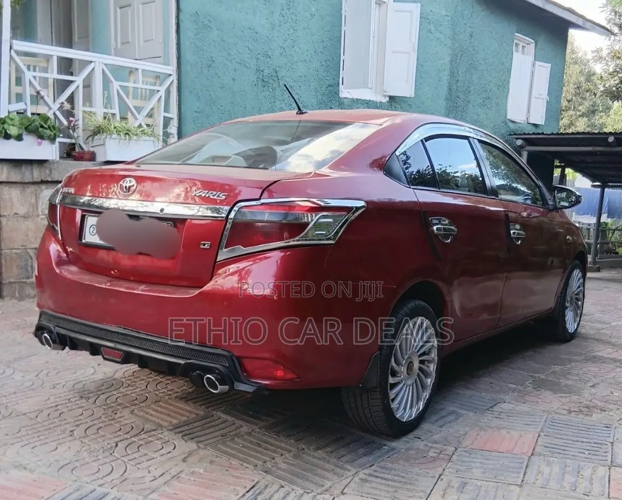 Toyota Yaris 2013 Red