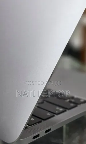 New Laptop Apple MacBook Air 2020 M1 8GB Apple M1 SSD 256GB