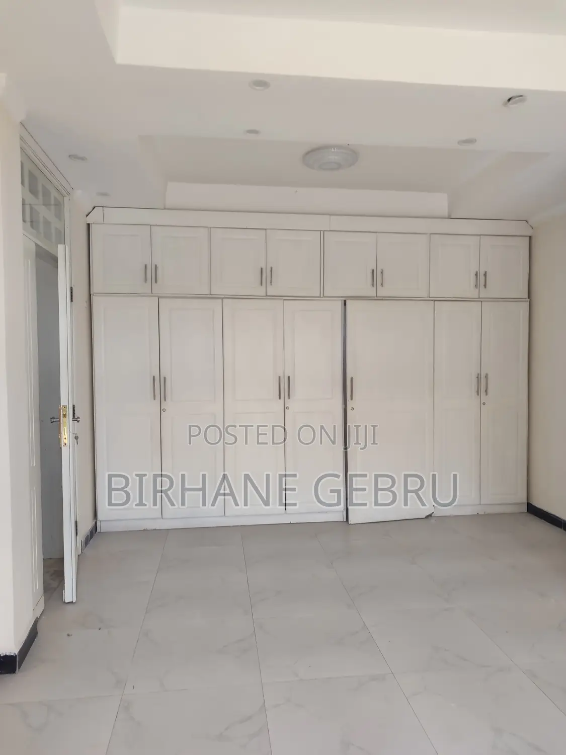 8bdrm House in G+2 House, Nifas Silk-Lafto for rent
