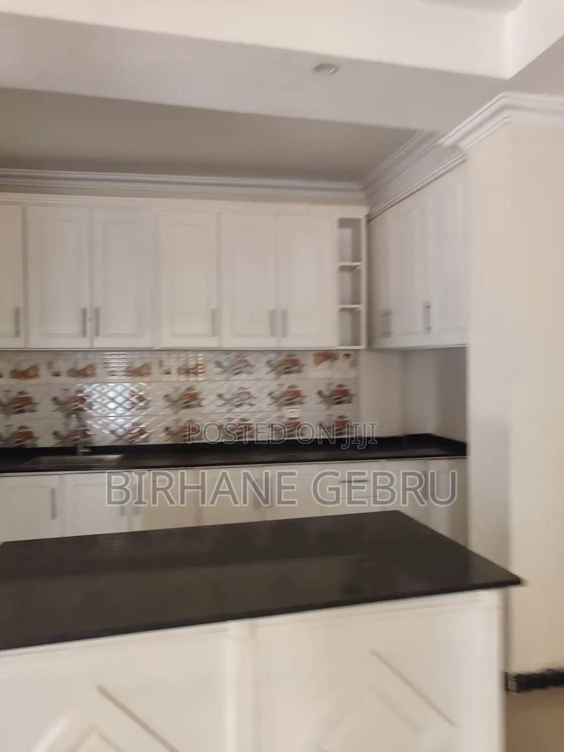 8bdrm House in G+2 House, Nifas Silk-Lafto for rent