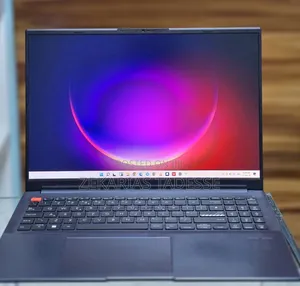 New Laptop Asus 16GB Intel Core i7 SSD 512GB