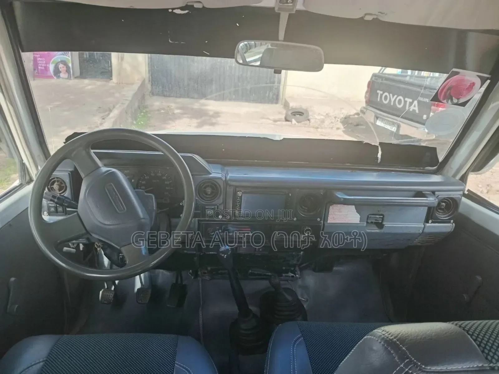 Toyota Land Cruiser 2008 White