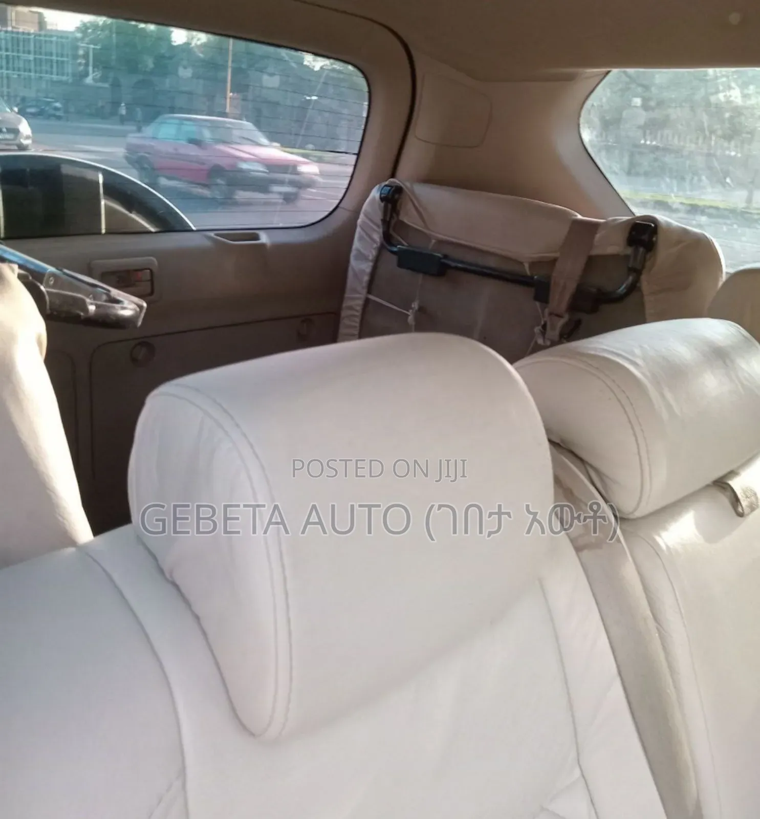 Toyota Land Cruiser 2011 White
