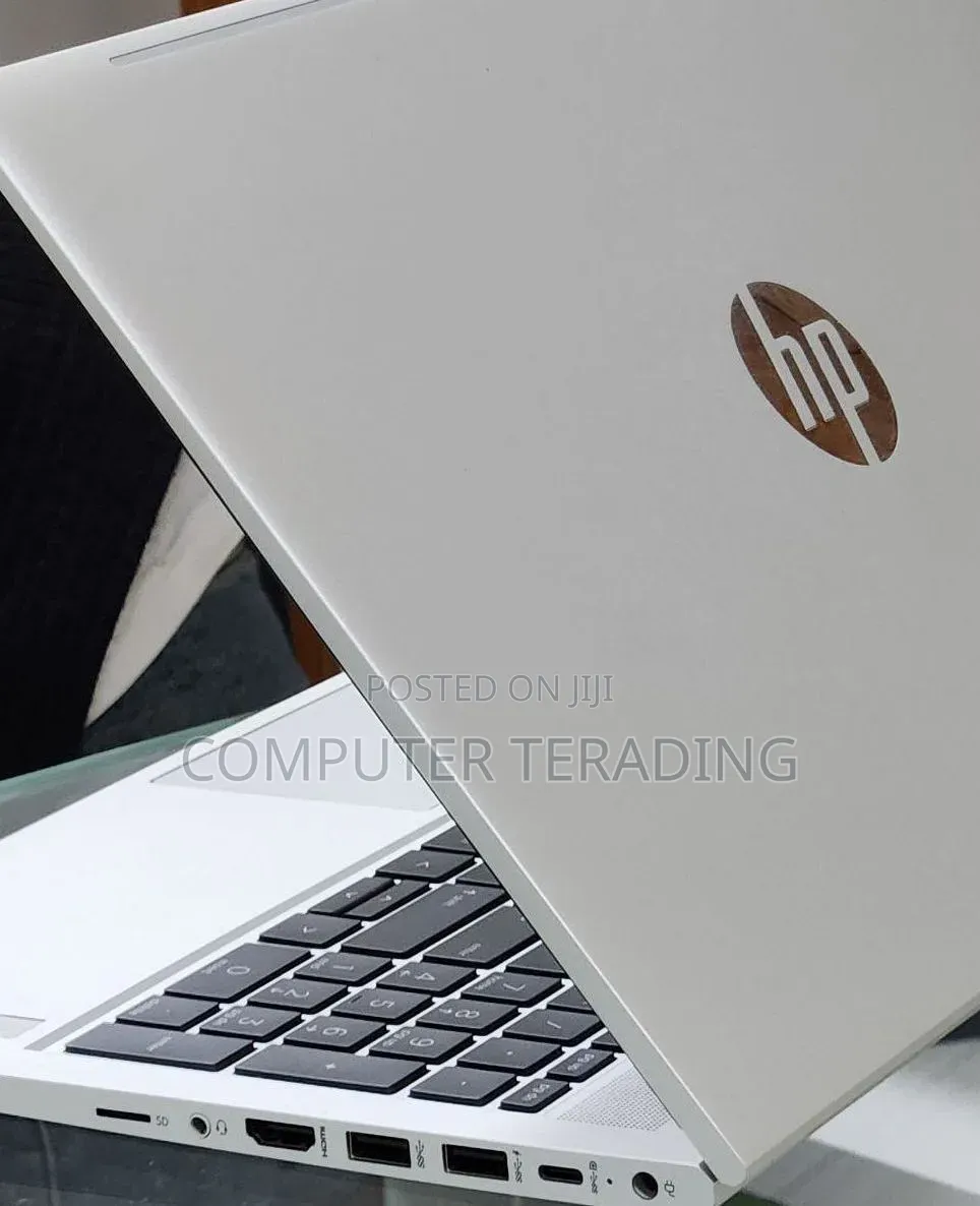 New Laptop HP ProBook 450 G8 16GB Intel Core i5 SSD 256GB