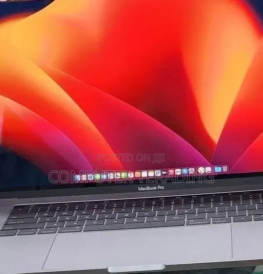 New Laptop Apple MacBook Pro 2017 16GB Intel Core i7 SSD 512GB